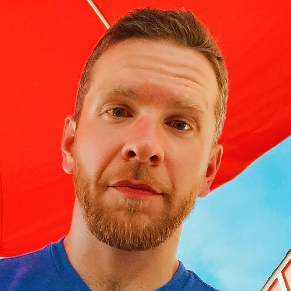 Meet your Posher, Adam